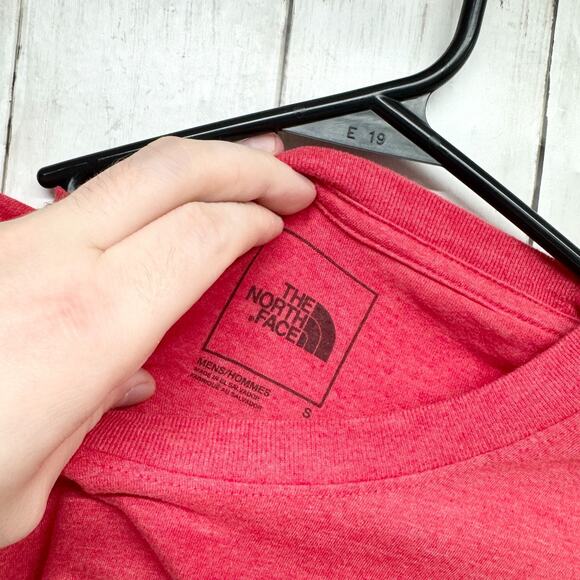 The North Face Top Men Size Small Red Graphic Short Sleeve Tee Shirt Casual - Picture 5 of 5
